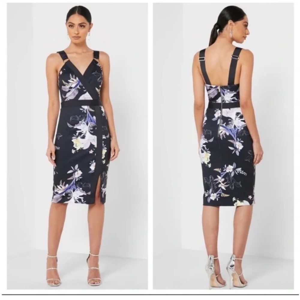 Beautiful cocktail dress. Like new. Size 4 in Ted Baker, or size 10 in the U.S.